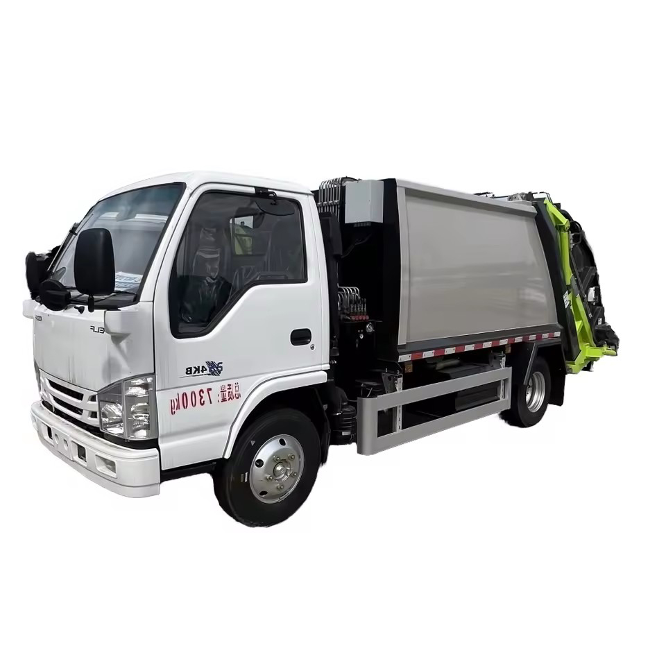 ISUZU ELF 4X2 &Ccedil;&ouml;p Kamyonu &Uuml;nl&uuml; Marka K&uuml;&ccedil;&uuml;k Sıkıştırma Tamamen