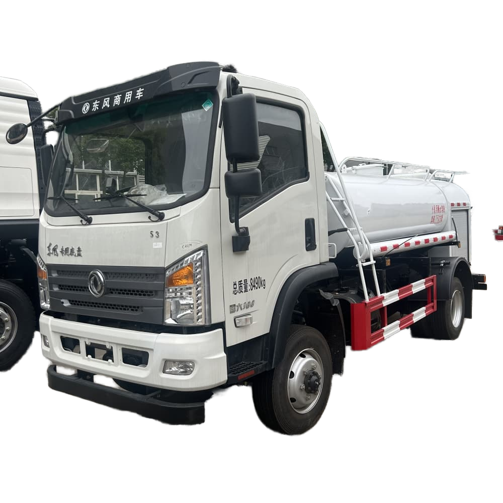 Satılık Su Topu 4x2 S&uuml;r&uuml;c&uuml; Tekerlekleri Ile Dongfeng 8ton Dizel Yakıt İtfaiye Kamyonu