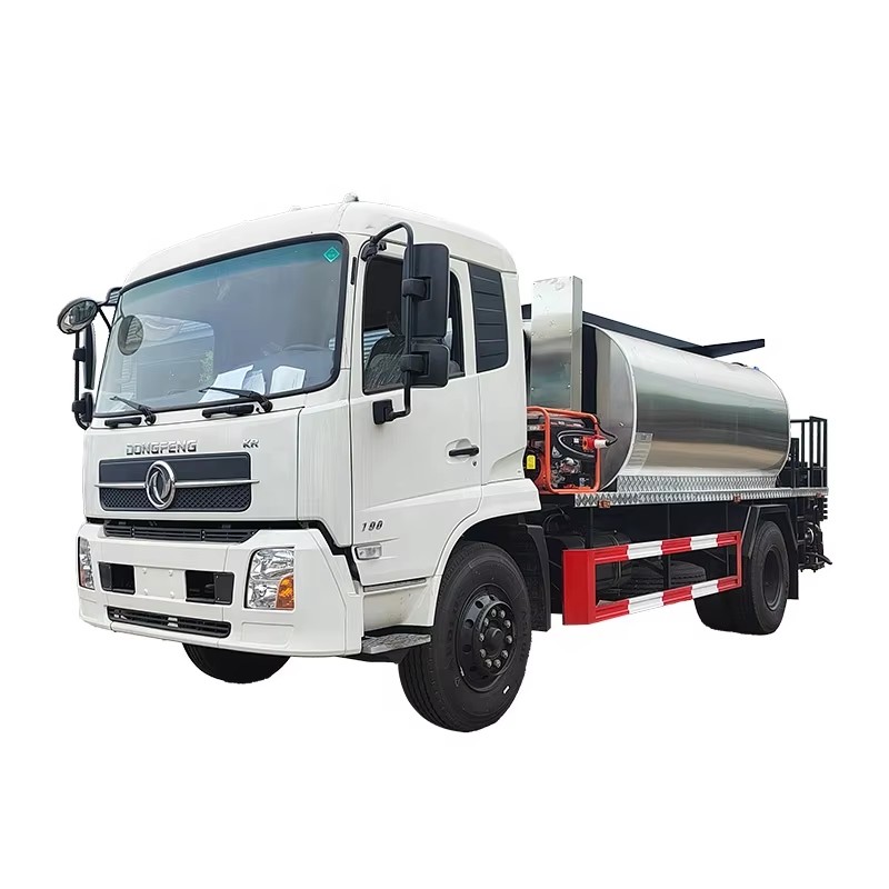 Dongfeng KR 1000 Galon Asfalt Dağıtıcı Kamyon Em&uuml;lsiyon Bit&uuml;men P&uuml;sk&uuml;rt&uuml;c&u