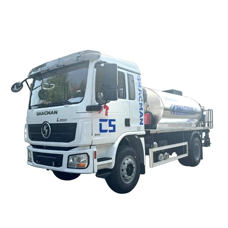 Shacman L3000 4x2 Yol D&ouml;şeme Makineleri Bit&uuml;men Kamyon 9 CBM Yol Asfalt Spray Bit&uuml;men