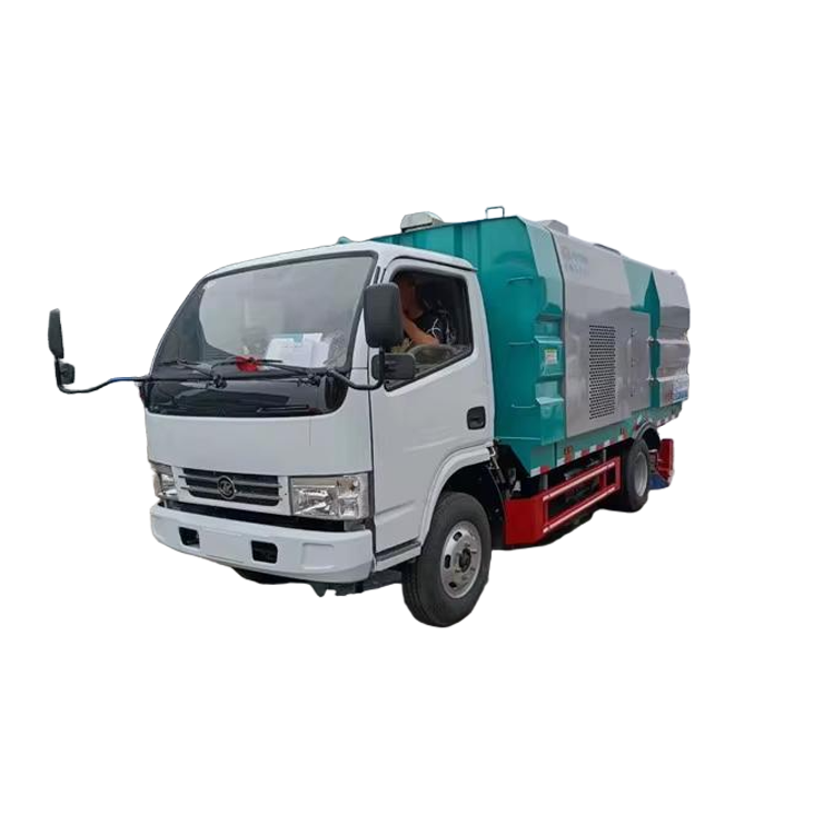 Sokakları Temizlemek I&ccedil;in Kamyon Vakum Emme Tozu Ile K&uuml;&ccedil;&uuml;k Yol S&uuml;p&uuml